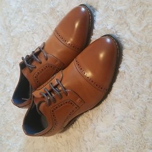 NWB Bruno Marc - Boys Oxford Shoes Sz 4
